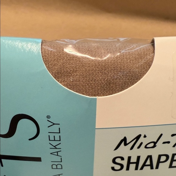 ASSETS by Sara Blakely Mid-Thigh Shaper in Tan XL - Picture 7 of 7